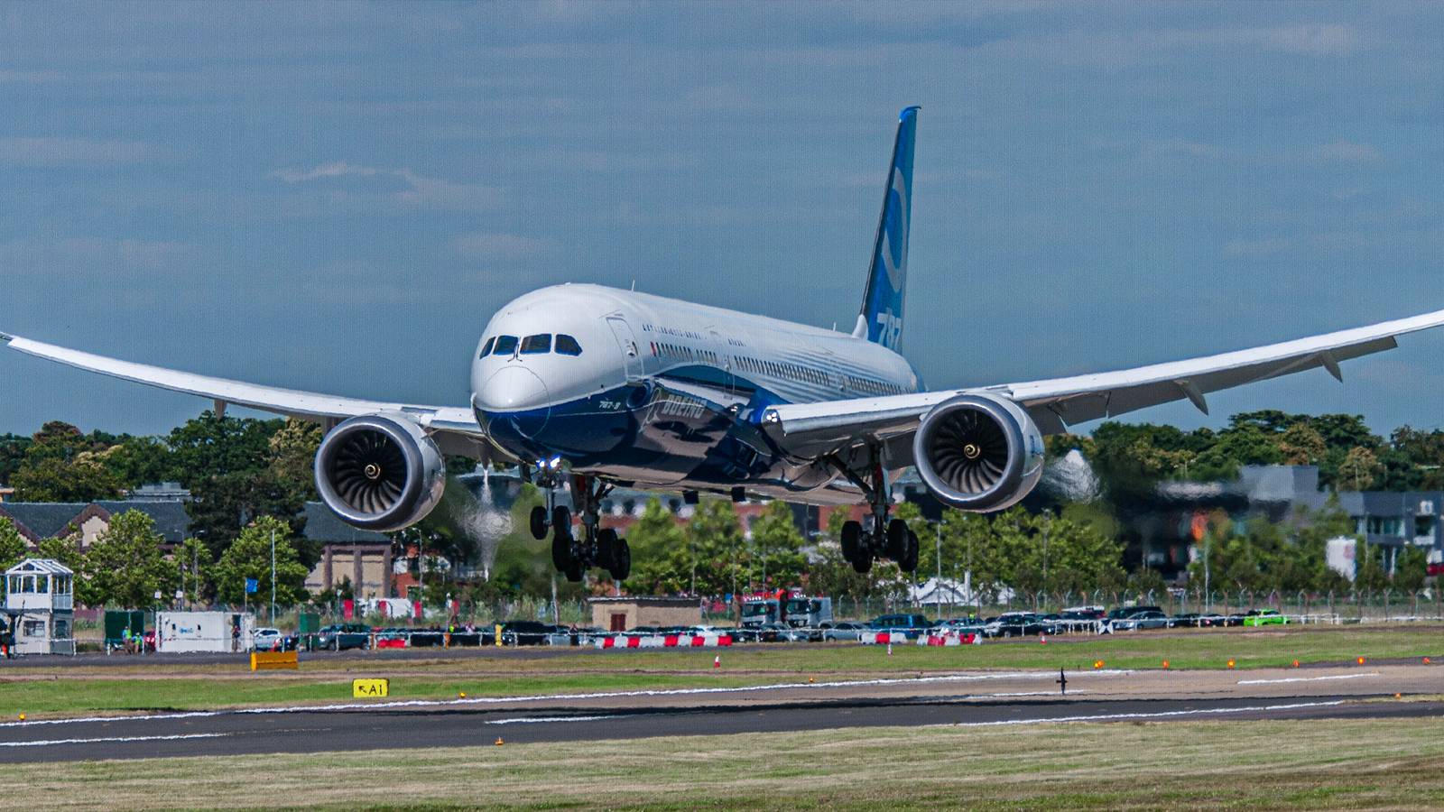 How Boeing Fixed The 787 Dreamliner's Battery Problem Without Permanently Grounding The Fleet