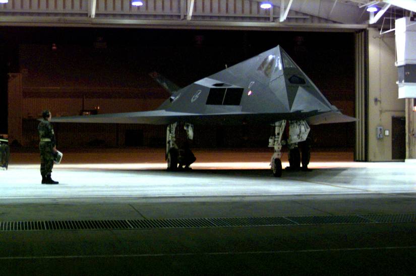 ir Force F-117 Nighthawk from the 8th Fighter Squadron undergoes pre-flight preparation at Holloman Air Force Base, N.M., on Feb. 14, 1998.