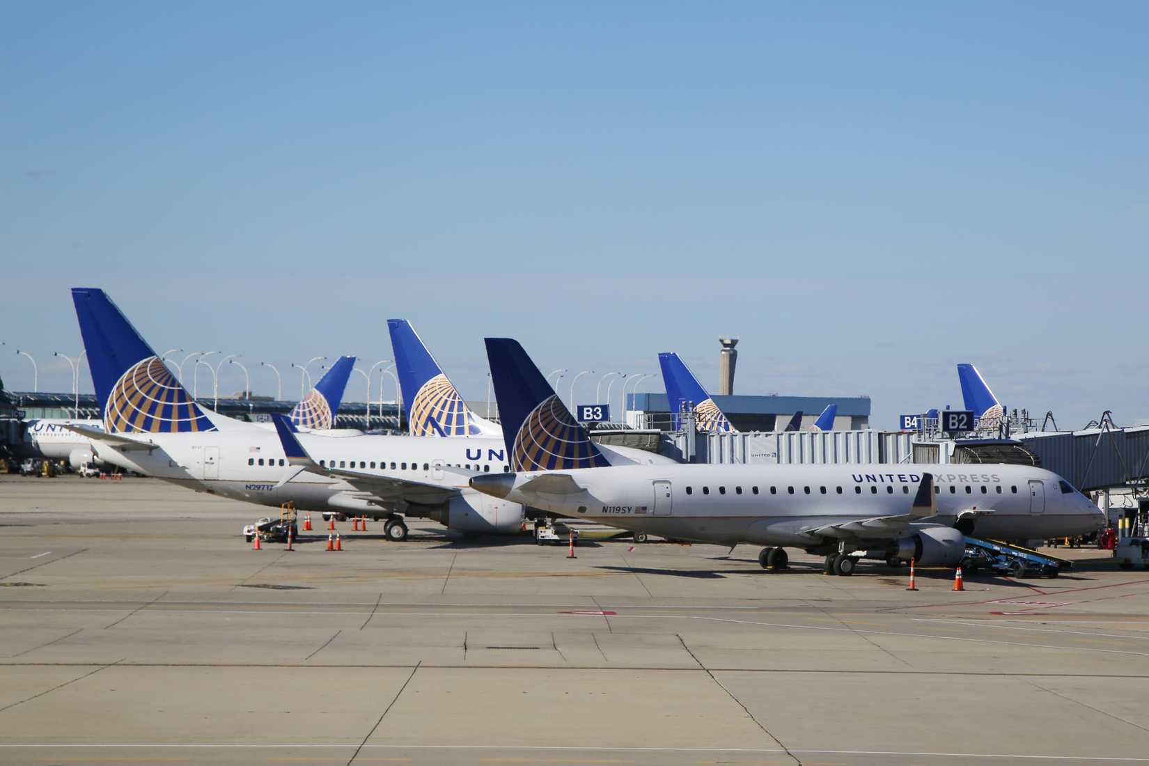 United aircraft at Chicago airport