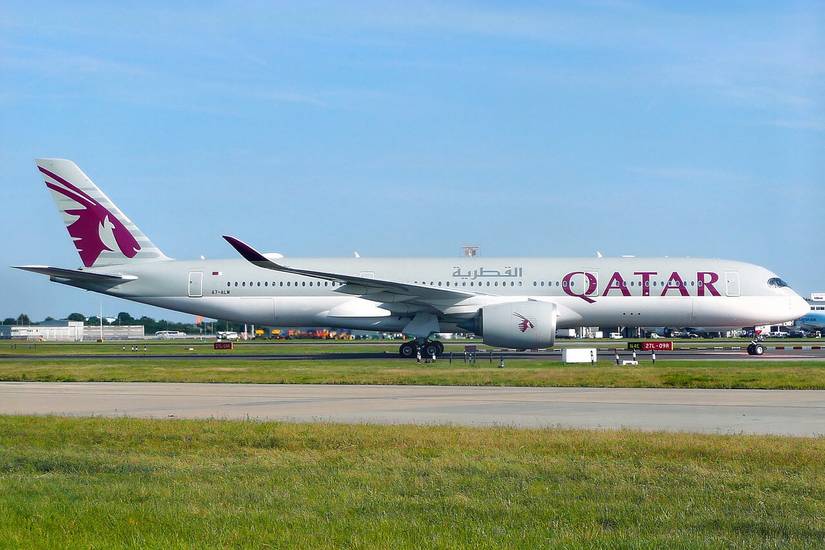 Qatar Airways A350-900 taxiing