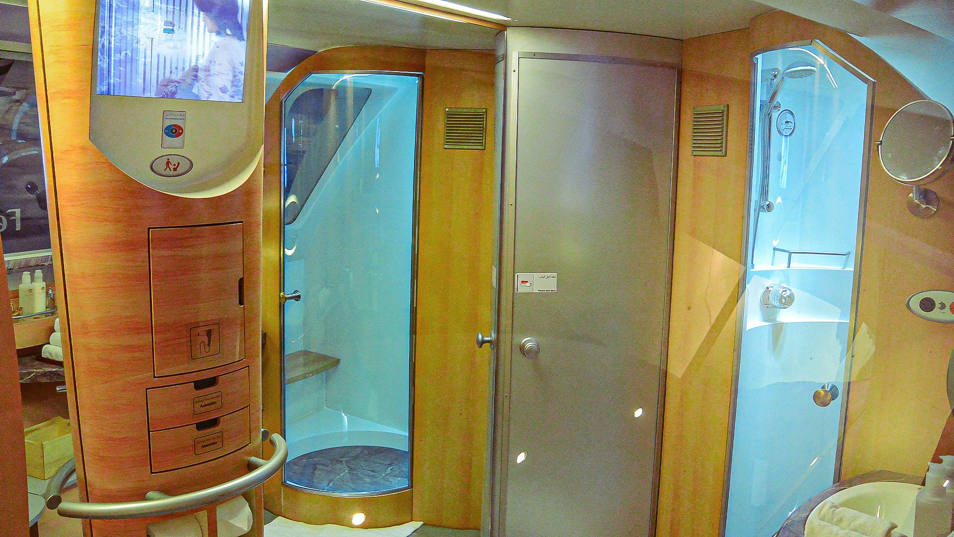 Why You Can Only Shower In The Sky On An Airbus A380