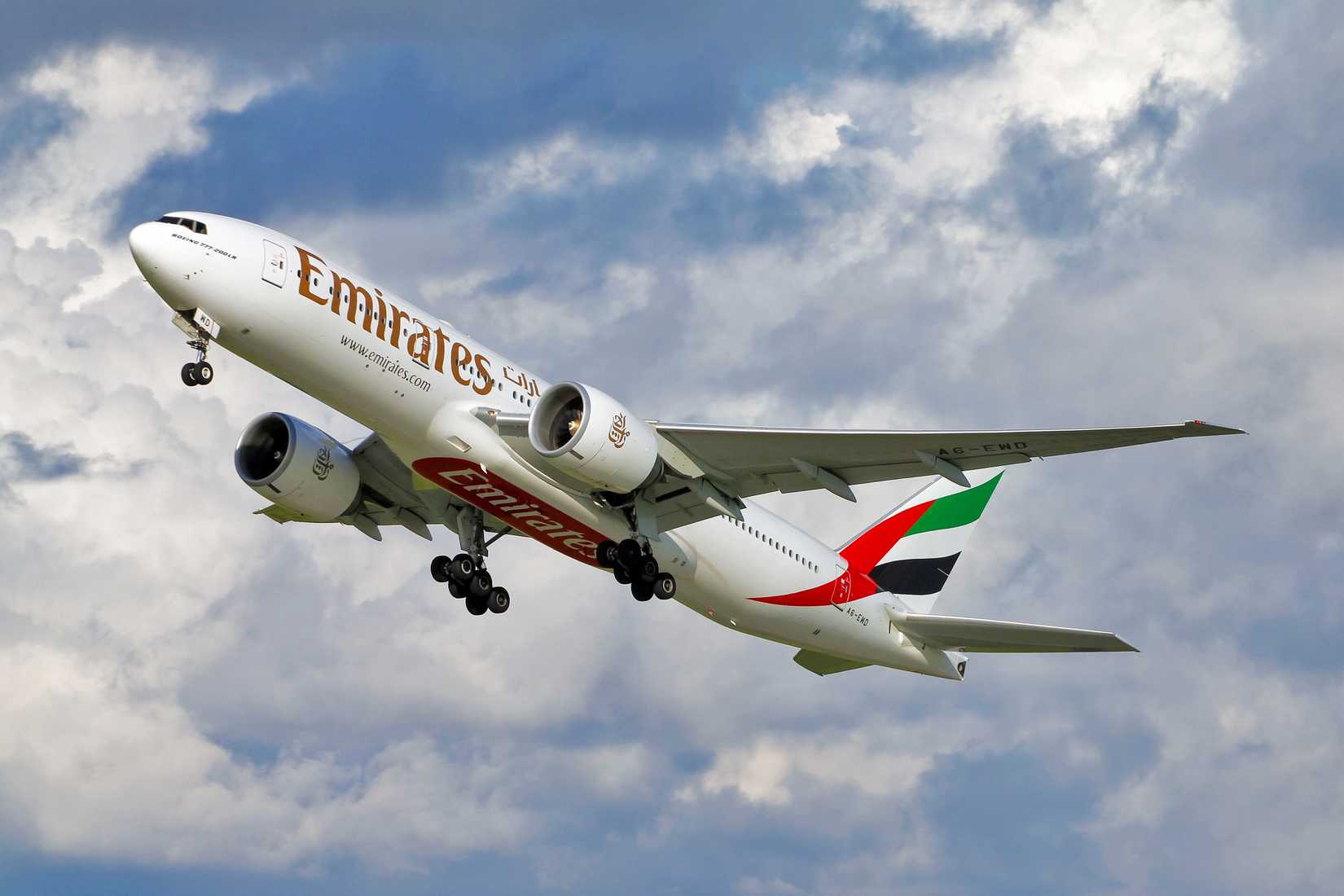 Emirates 777 Takeoff