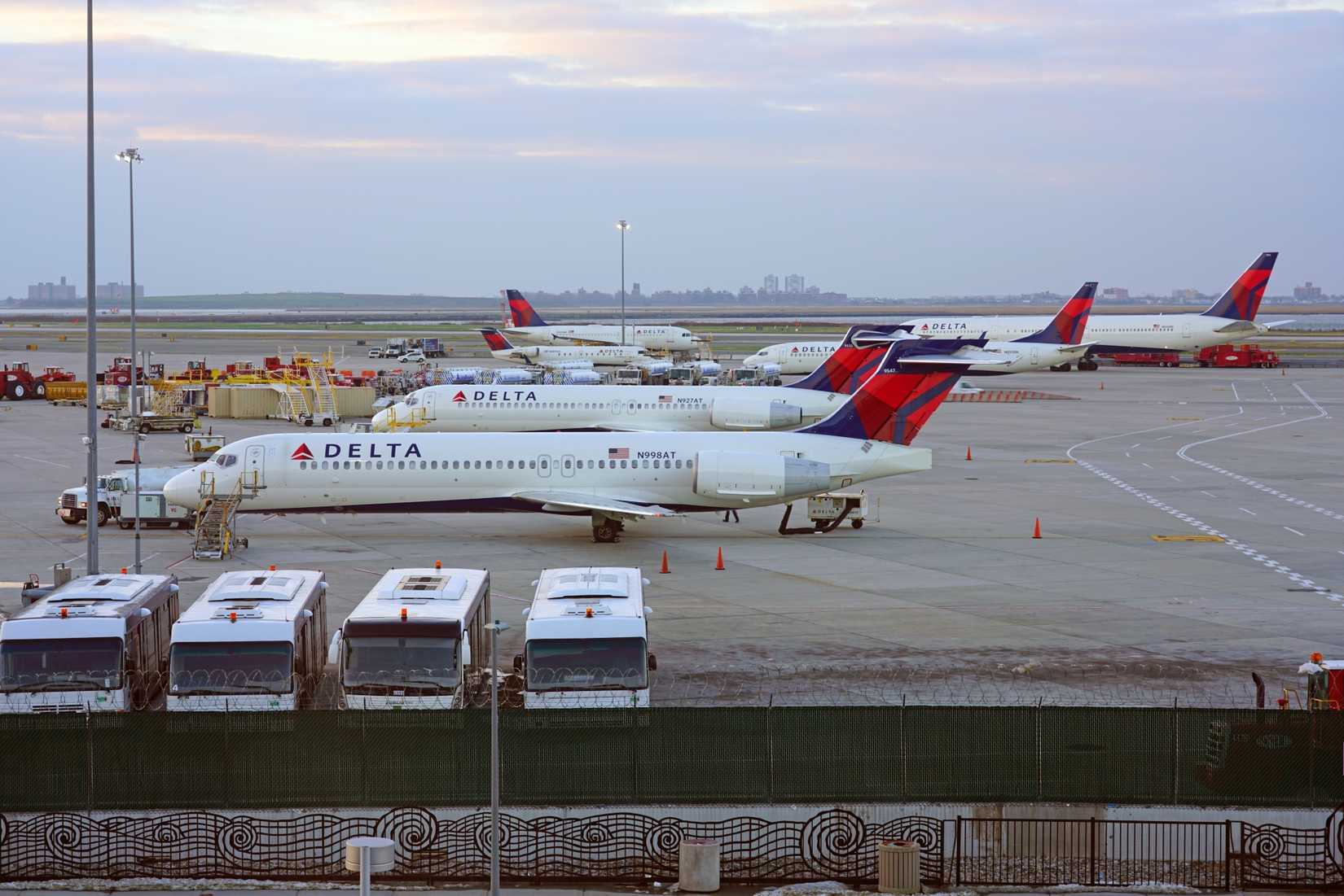 Delta 717s Parked