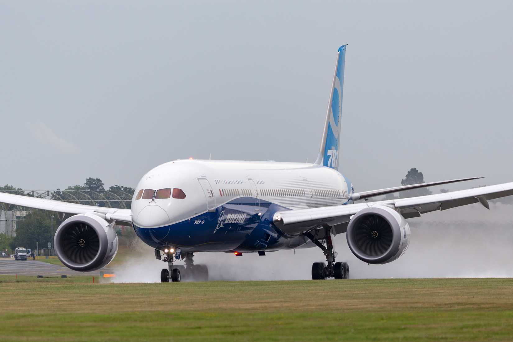 Boeing 787-9 aircraft 