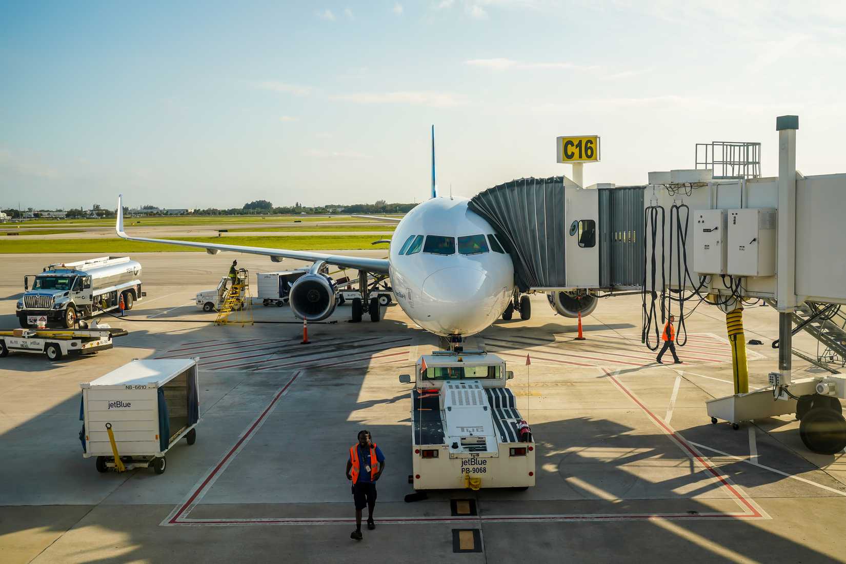 aircraft at the gate at palm beach airport