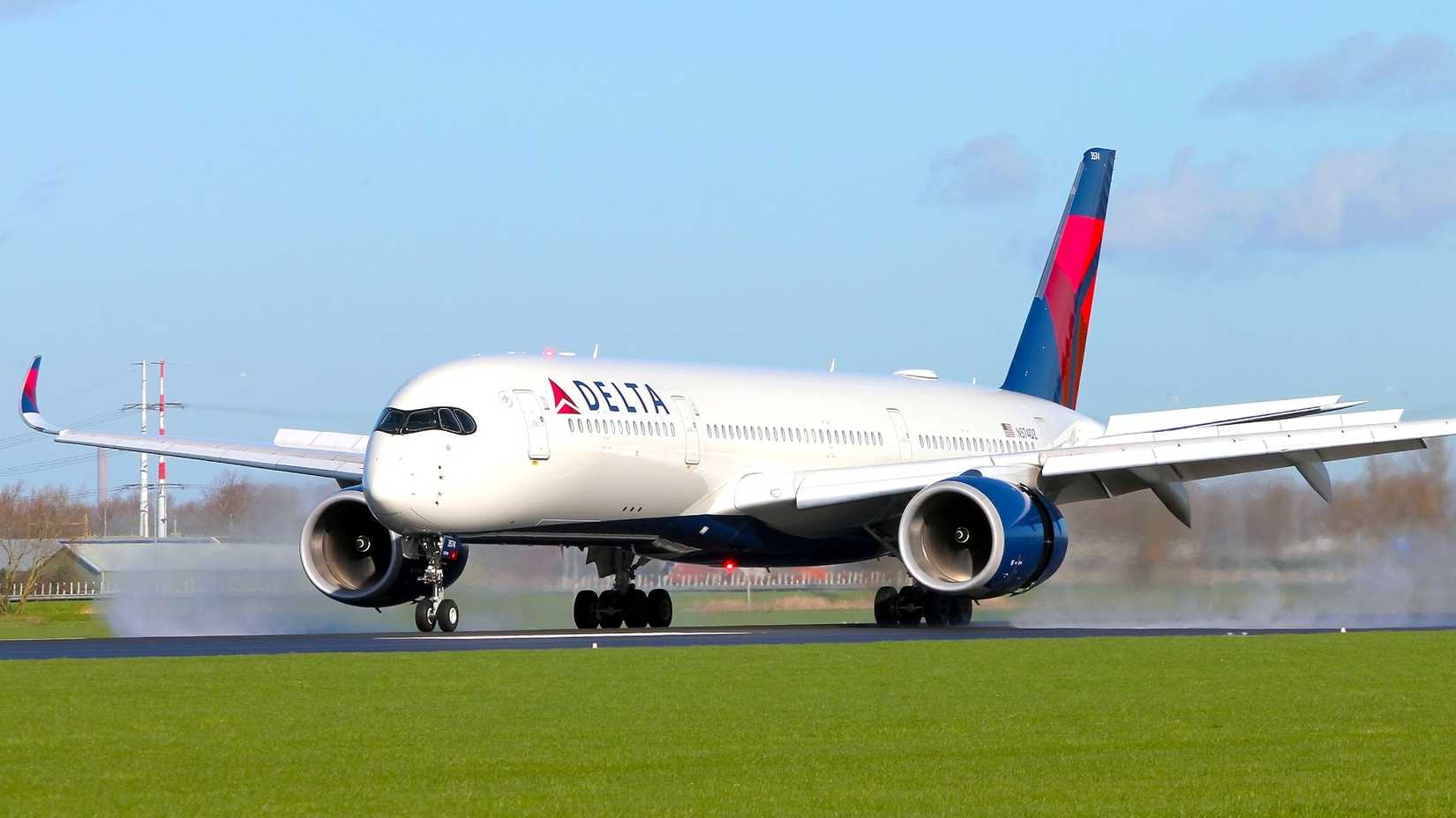 Delta Air Lines Airbus A350 Landing