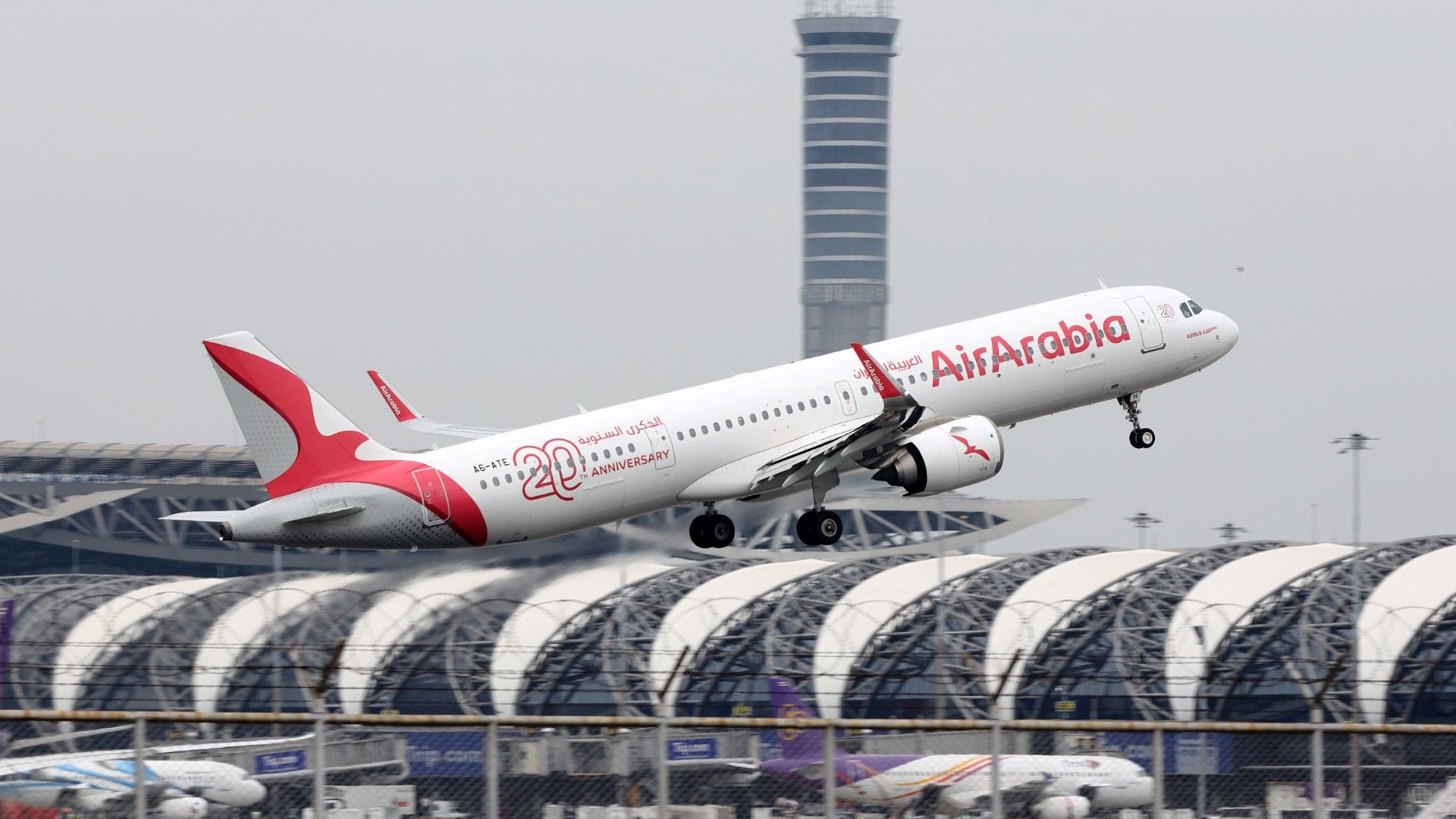 8-часовой маршрут: Air Arabia запускает третий ежедневный прямой рейс в Лондон [Карта]