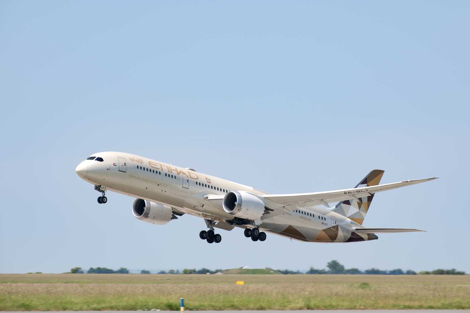 Etihad 787 Takeoff
