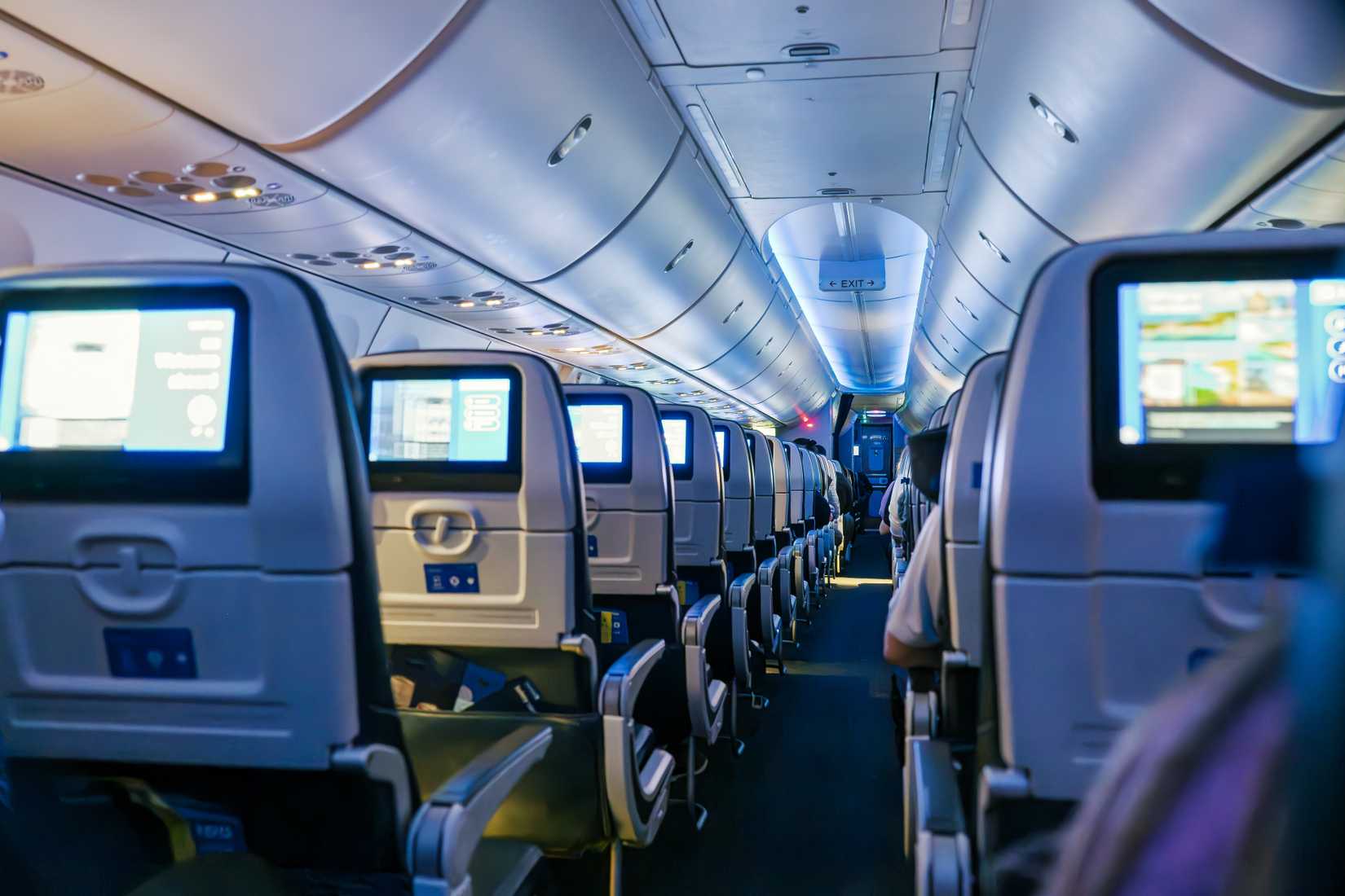 united boeing 737 cabin interior