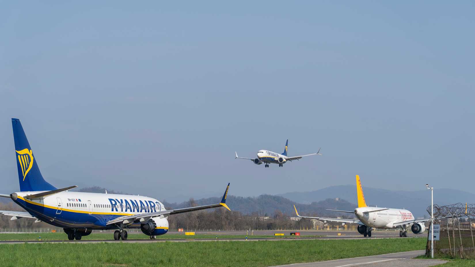 Ryanair Boeing and Pegasus Airbus aircraft