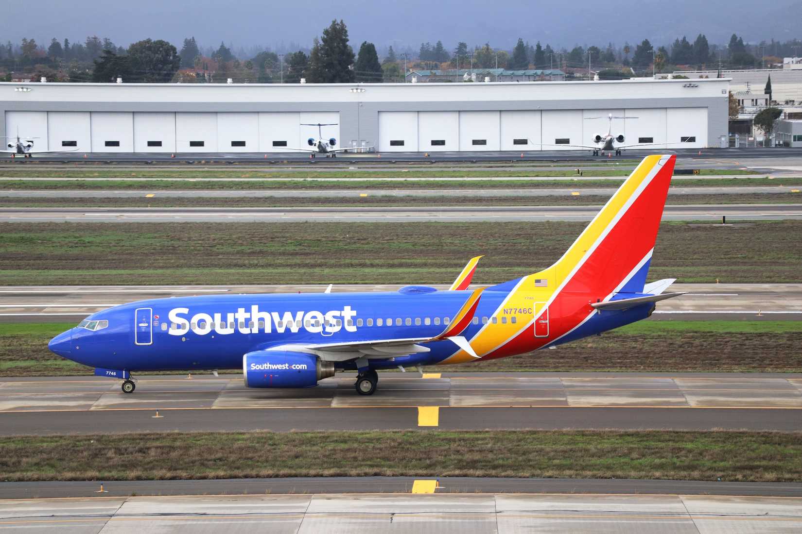 Southwest Airlines Boeing 737-700 taxiing to the gates at San Jose International Airpor