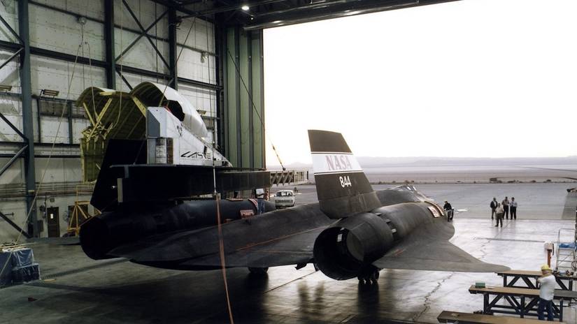 The Linear Aerospike SR-71 Experiment is mounted on a NASA SR-71 aircraft Aug. 26, at the NASA Dryden Flight Research Center, Edwards, California