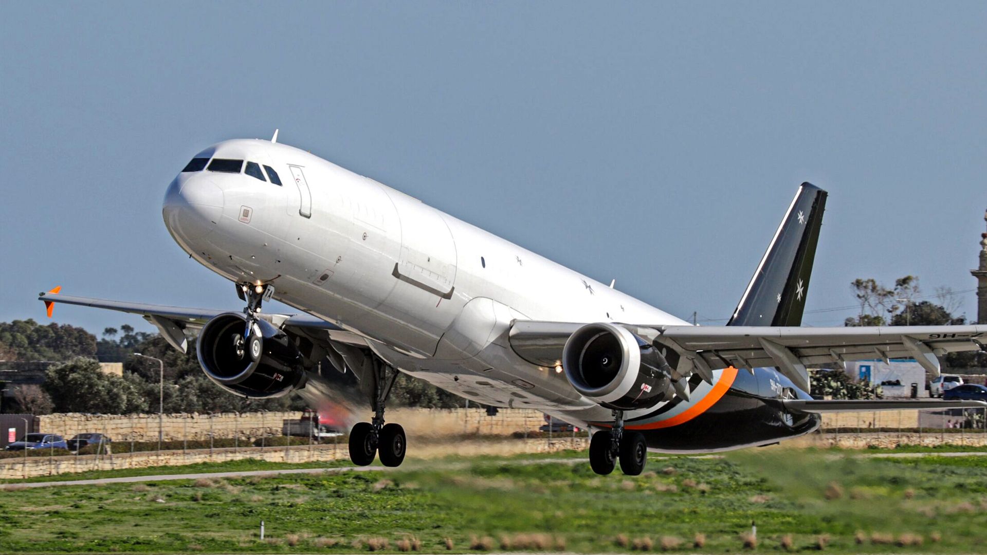The Passenger-To-Freighter Boom Quietly Reshaping Air Cargo In 2026