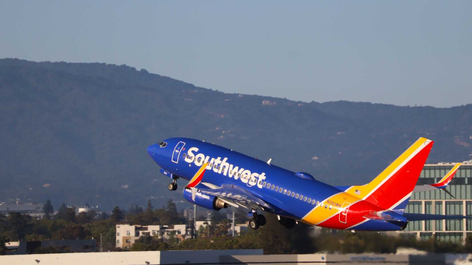 The Southwest Airlines Boeing 737-700 taking off from San Jose International Airport-1