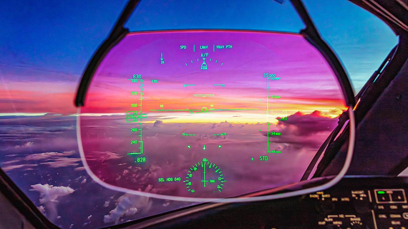 Inside The Flight Deck: How Pilots Navigate Transatlantic Crossings