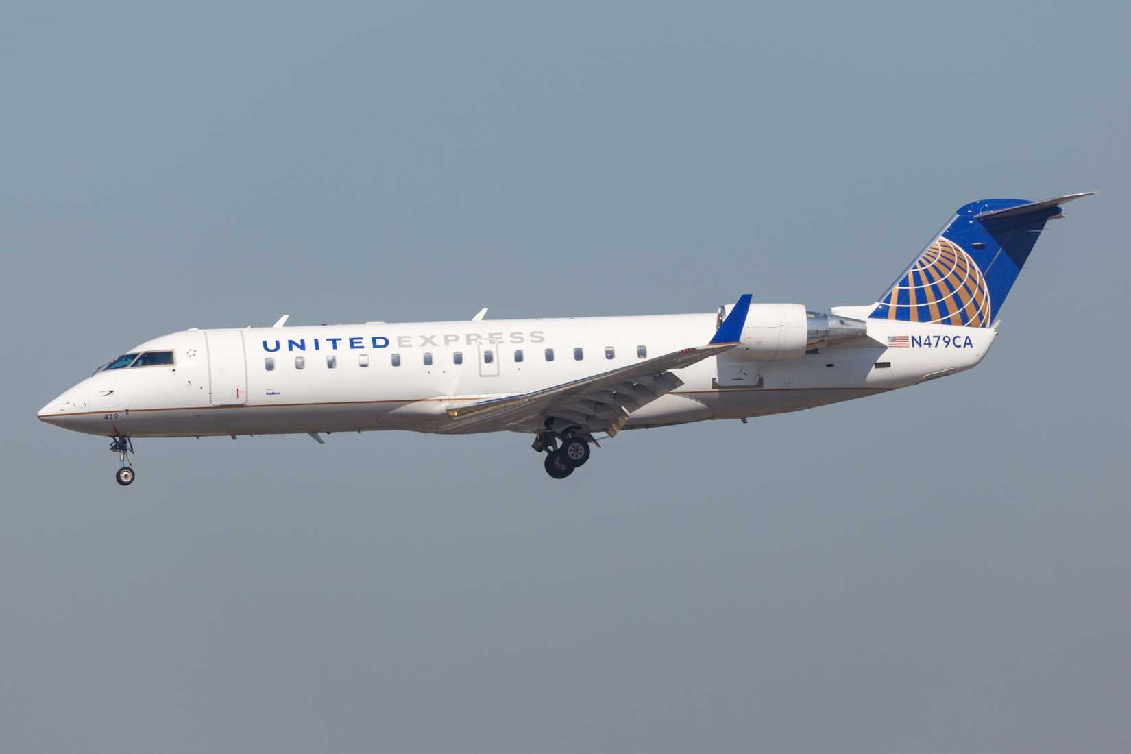 United Express CRJ200 in air