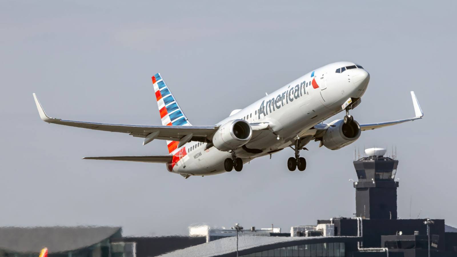 Major Reduction: American Airlines Scraps 18,900 Seats From Seasonal Austin-Los Cabos Route