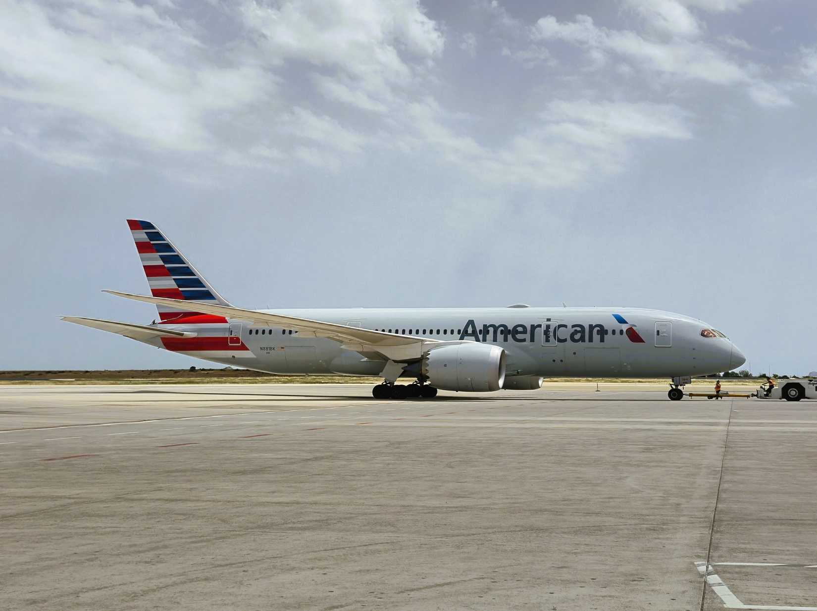 American Airlines Boeing 787 at ATH Airport