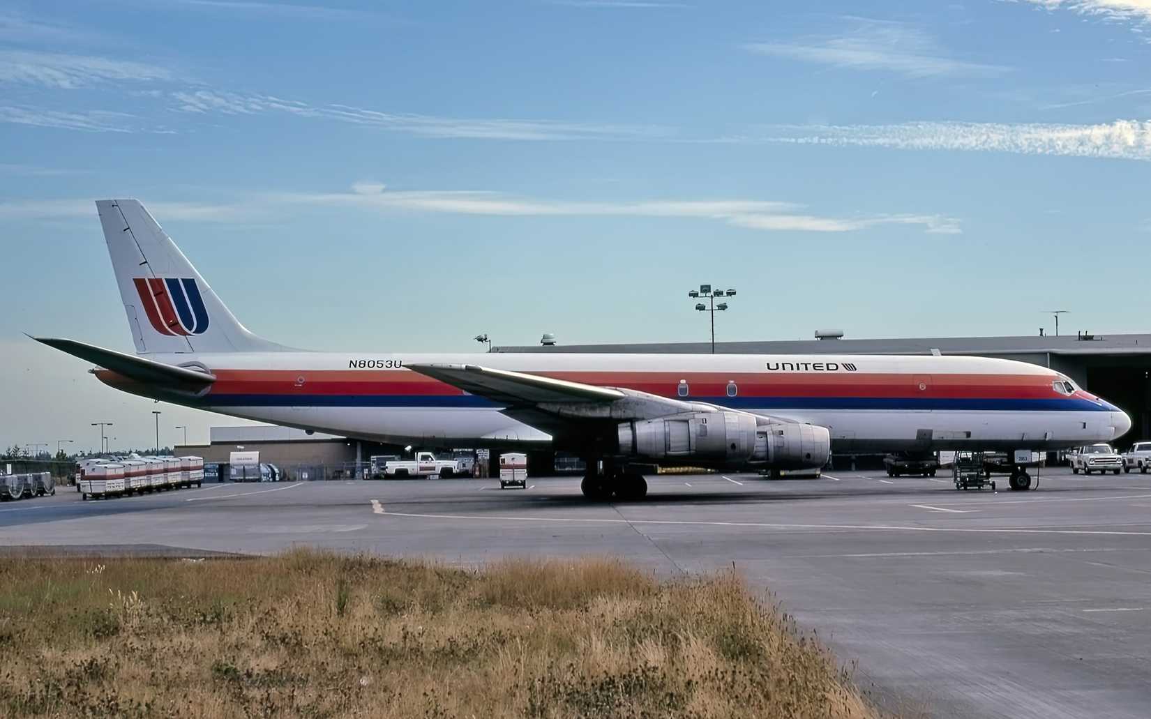 United Airlines Douglas DC-8 aircraft 