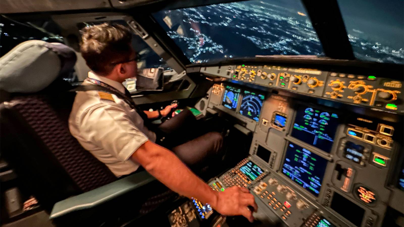 Preparação Secreta: O Que Acontece no Cockpit Antes de Voos Transatlânticos