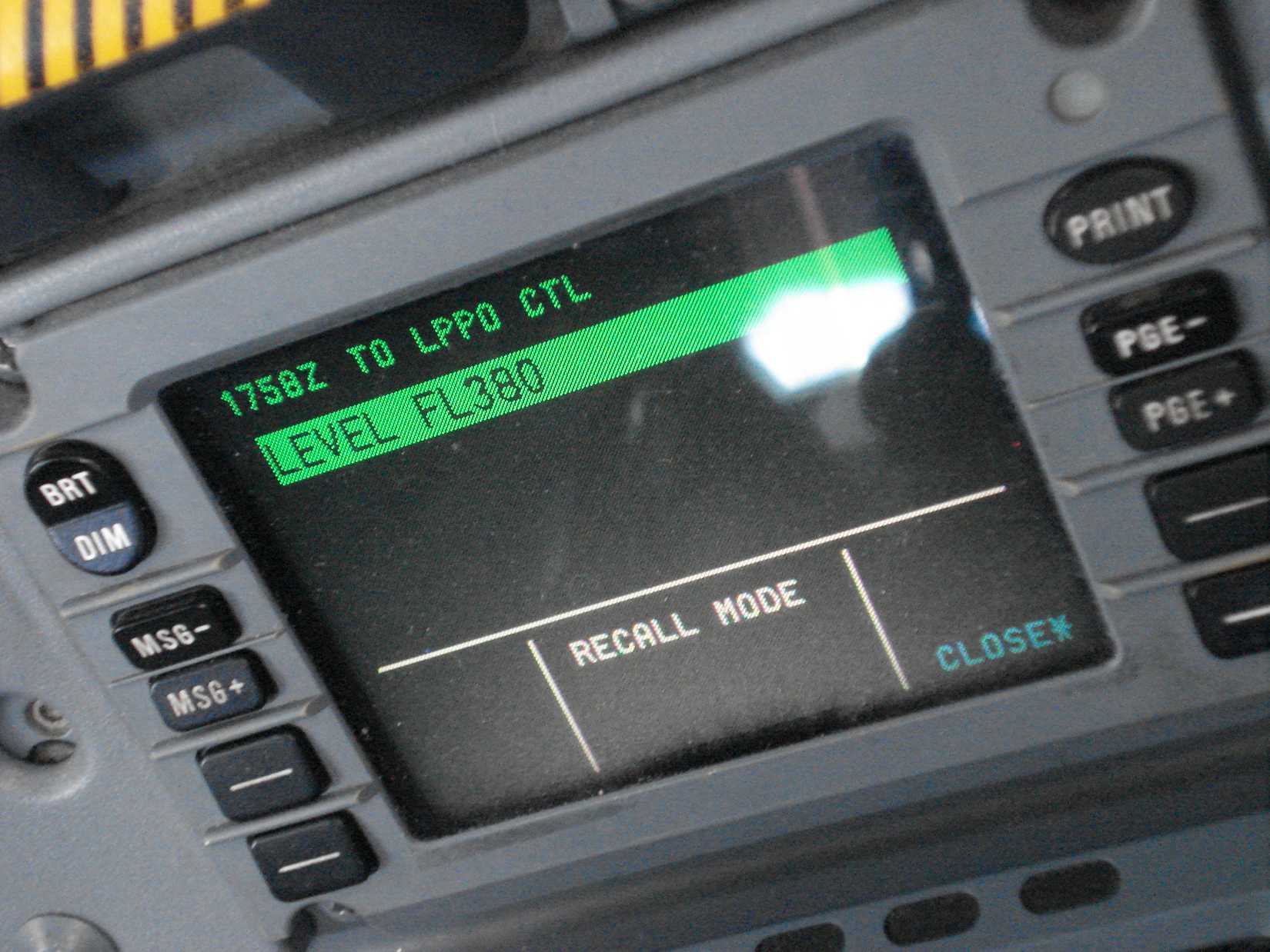A330_DCDU CPDLC