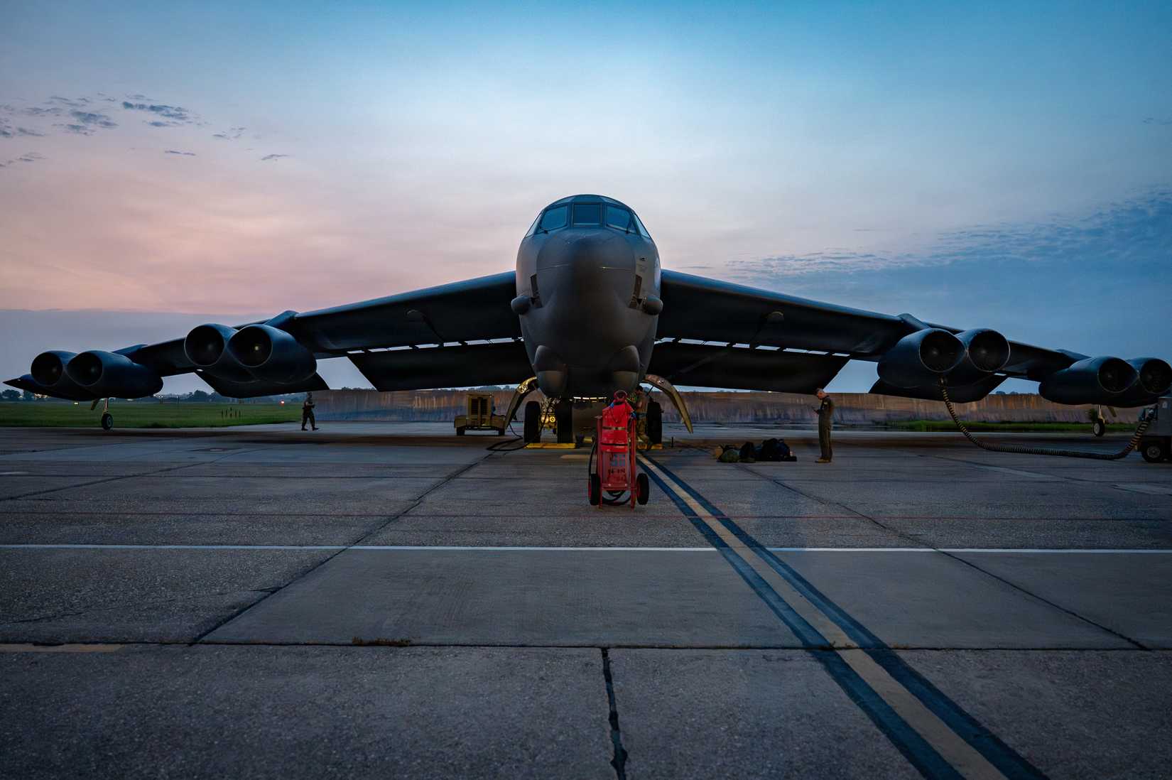 Air Force B-52H Stratofortress aircraft assigned to the 2nd Bomb Wing receives preflight maintenance at Barksdale Air Force Base