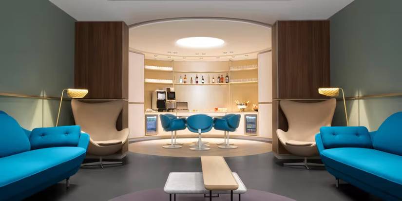 Air France Terminal 2E, Hall L lounge at Paris lounge