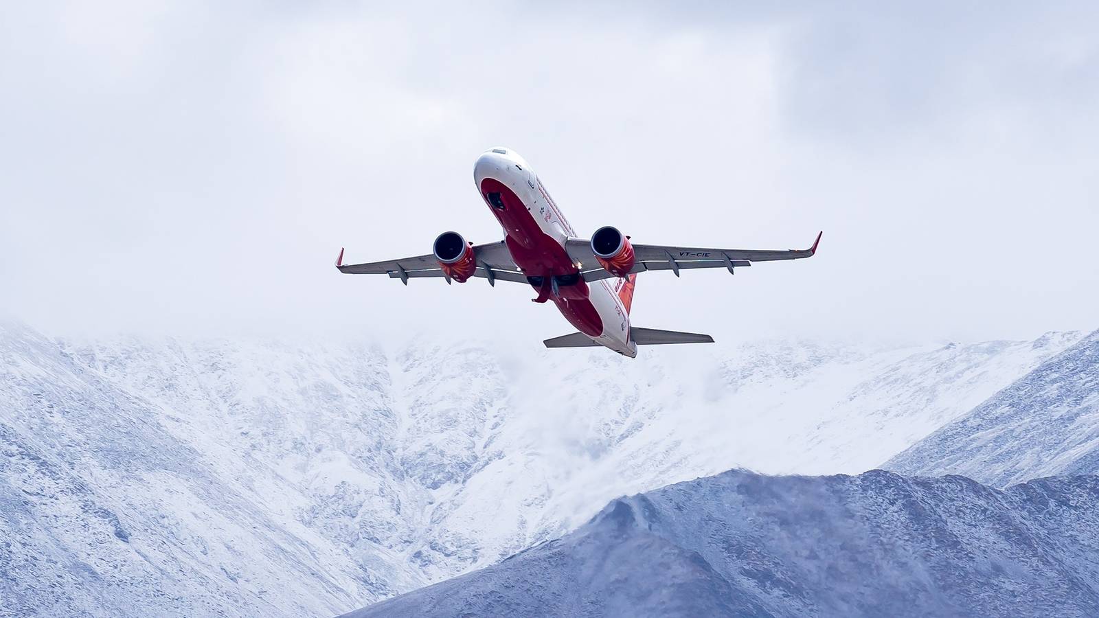 Air India A320neo Despenca 300 Pés Após Perder Controles Críticos, Airbus Investiga