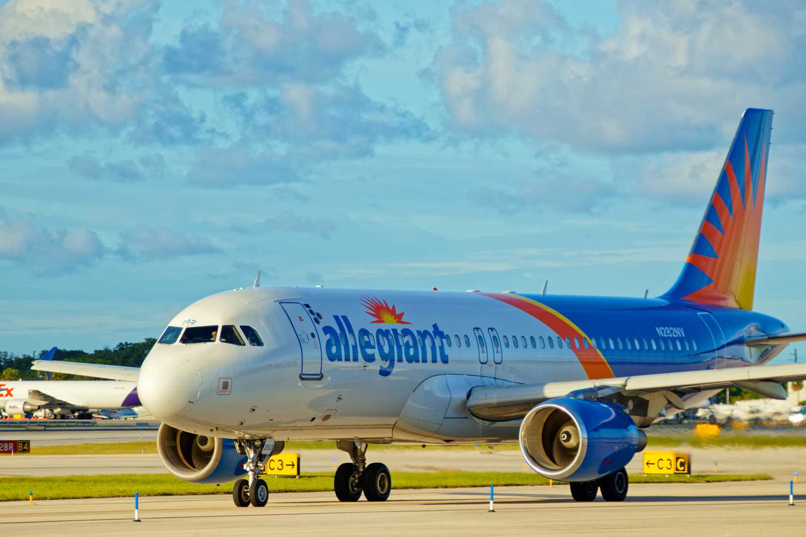 Allegiant Air taxiing