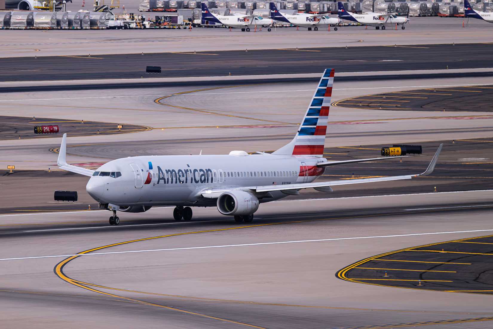 American Airlines aircraft taxing on its own
