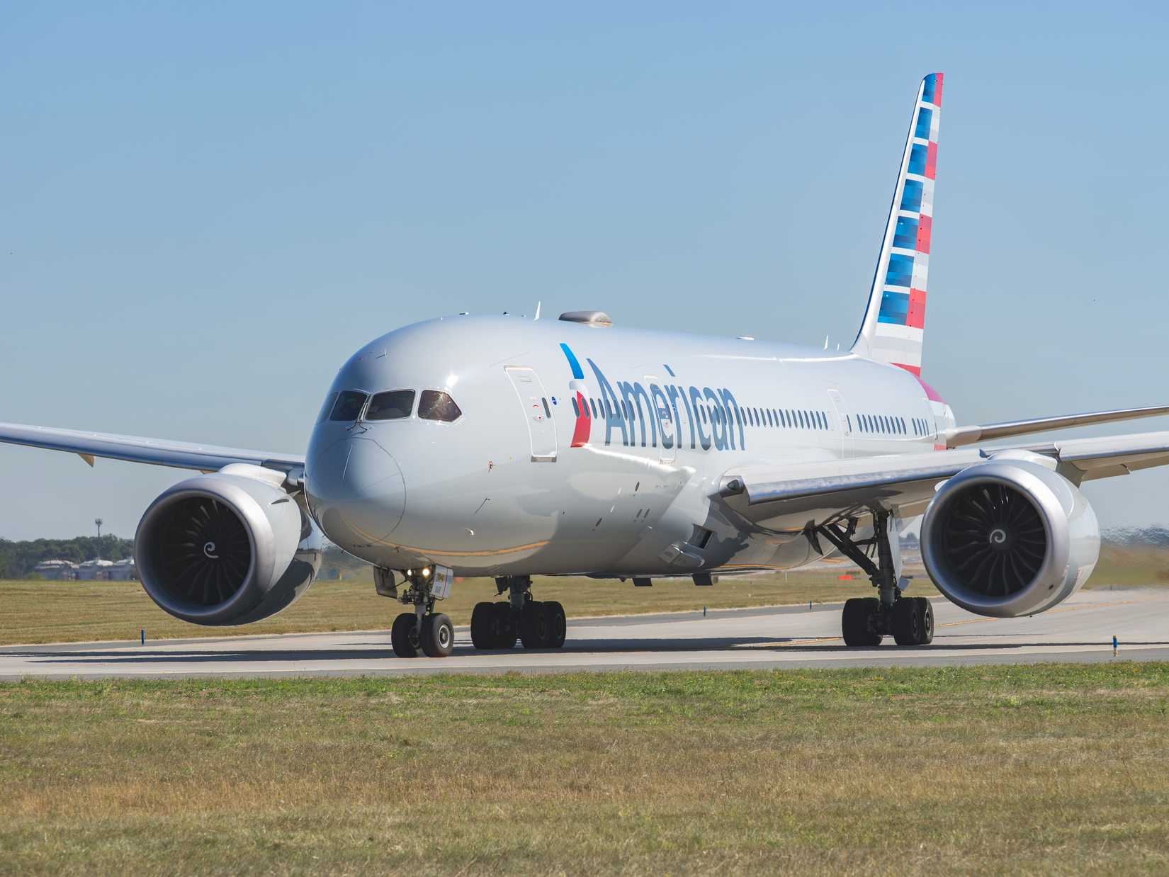 American Airlines Boeing 787-8 Dreamliner N814AA taxis for departure