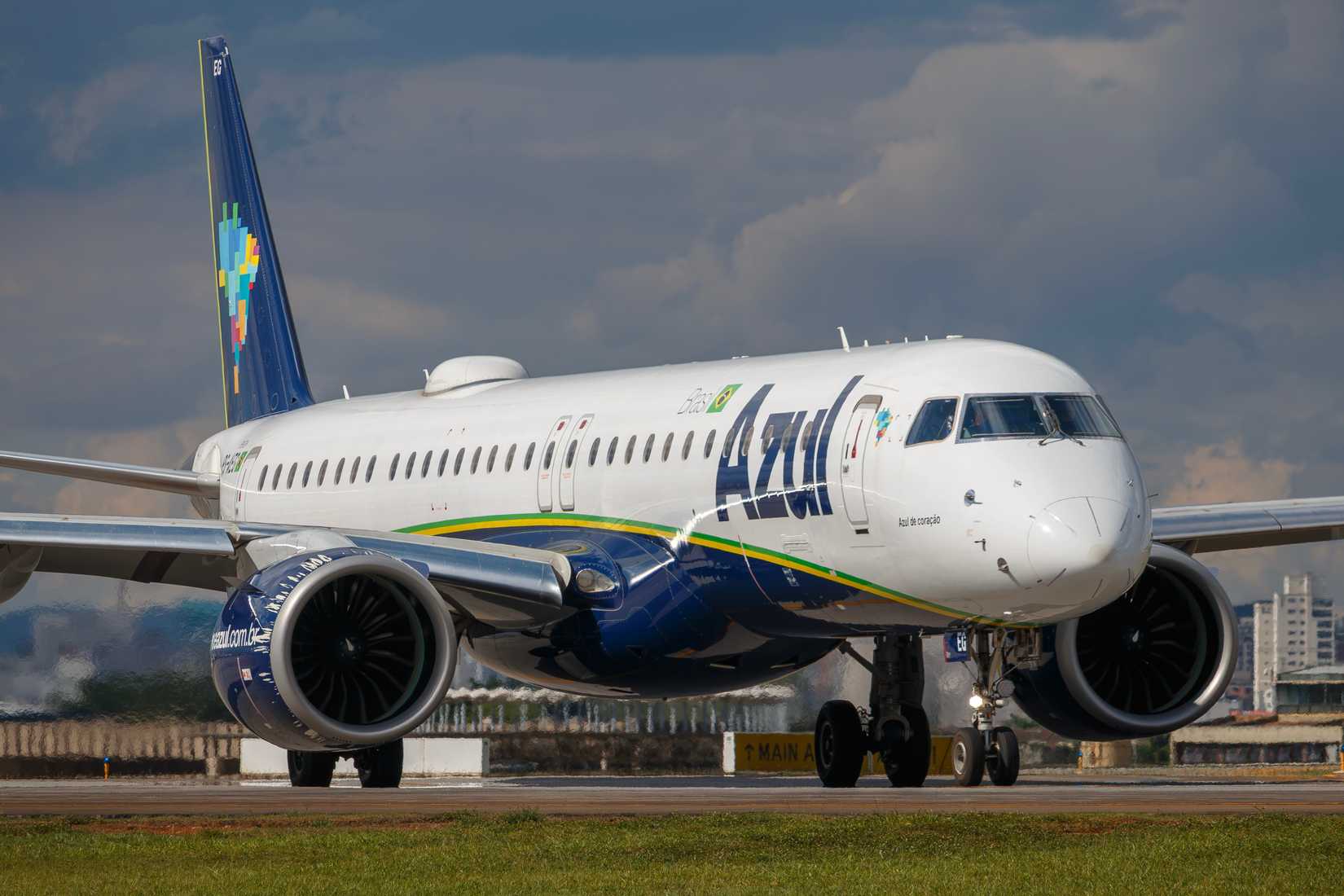 Azul Embraer E195-1