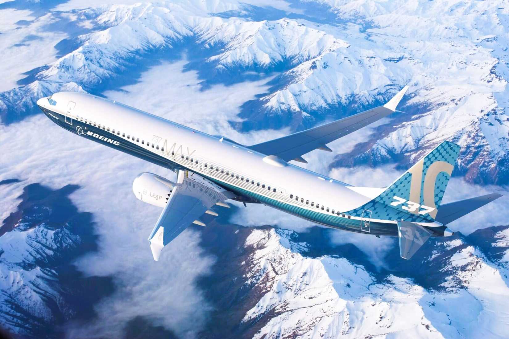 Boeing 737 MAX 10 over mountains