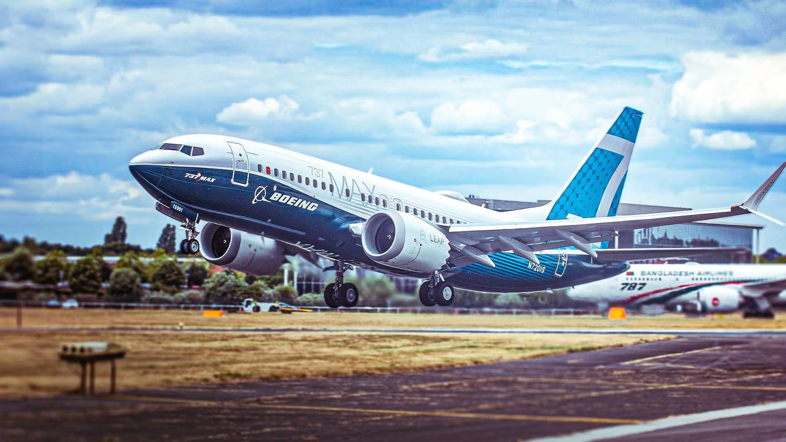 It's Official: Boeing 737 MAX 7 Secures FAA Type Certification