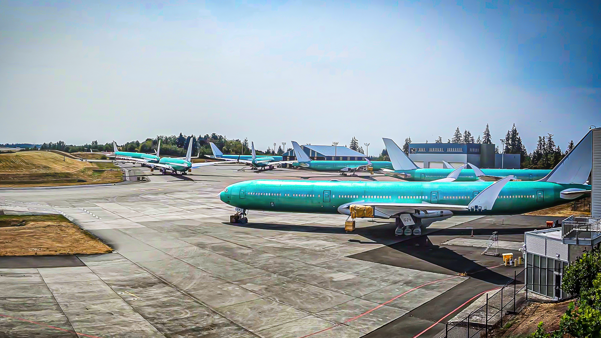 The 30 Finished Boeing 777-9s Parked In Washington That No Airline Wants To Fly