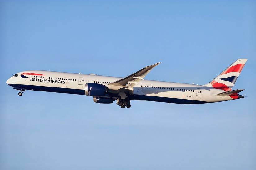 British Airways 787-10 on initial climb