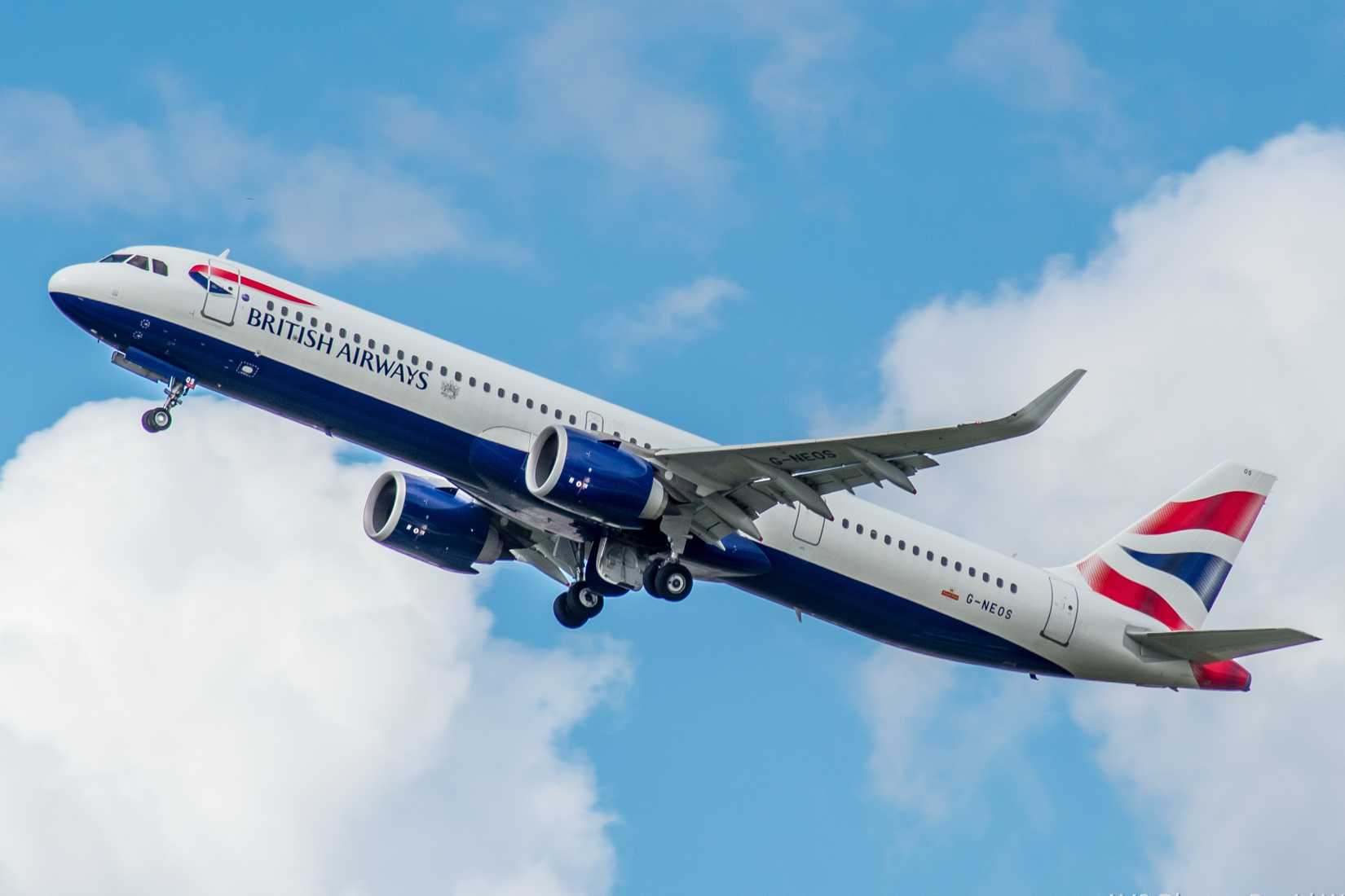 British Airways A321Neo G-NEOS departing Manchester Airport