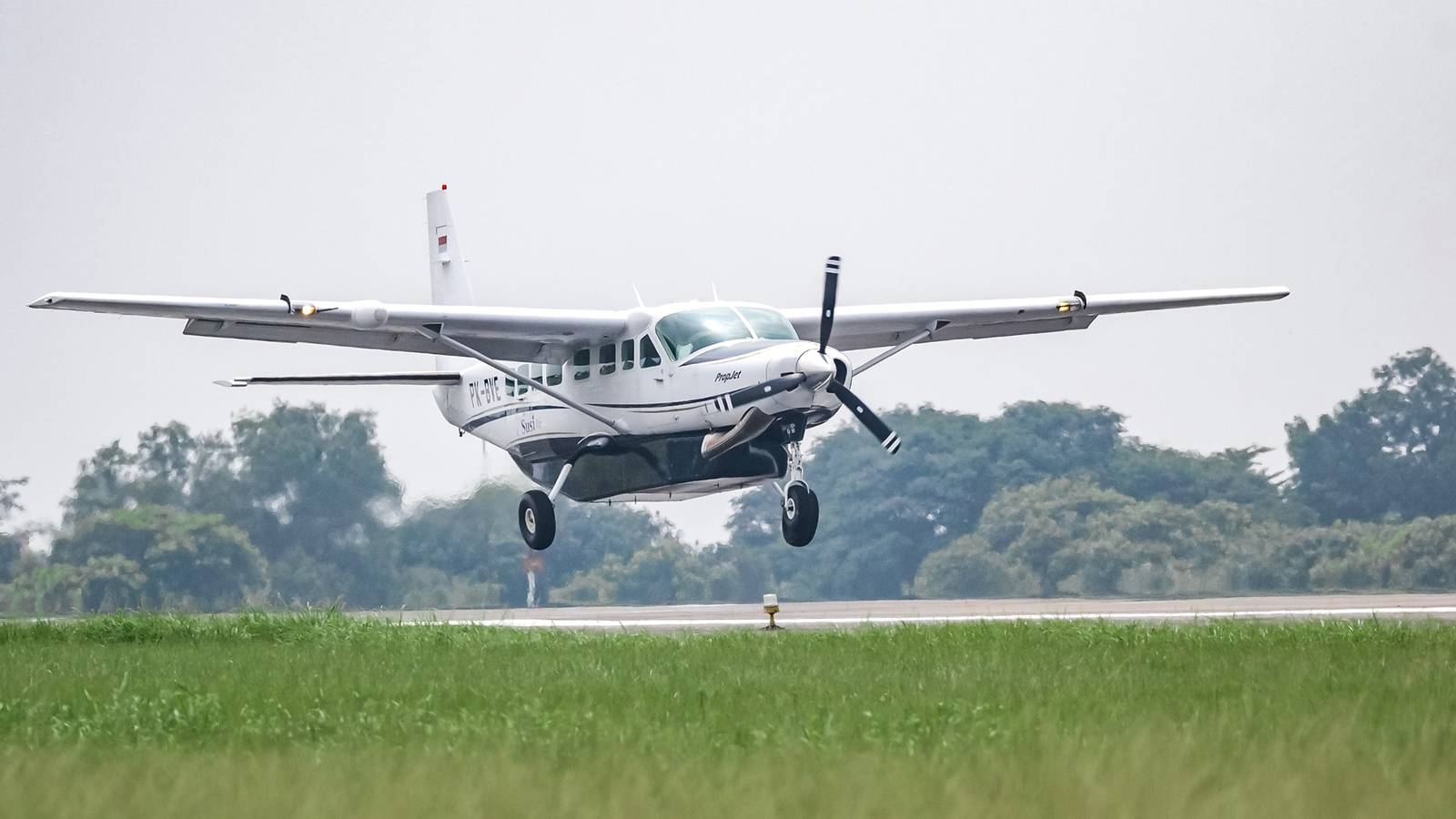 Dead After Cessna Grand Caravan Sightseeing Flight Crashes Near Peru's Nazca Lines