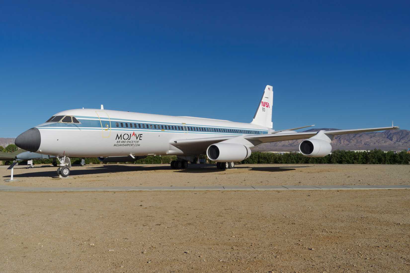 Convair 990