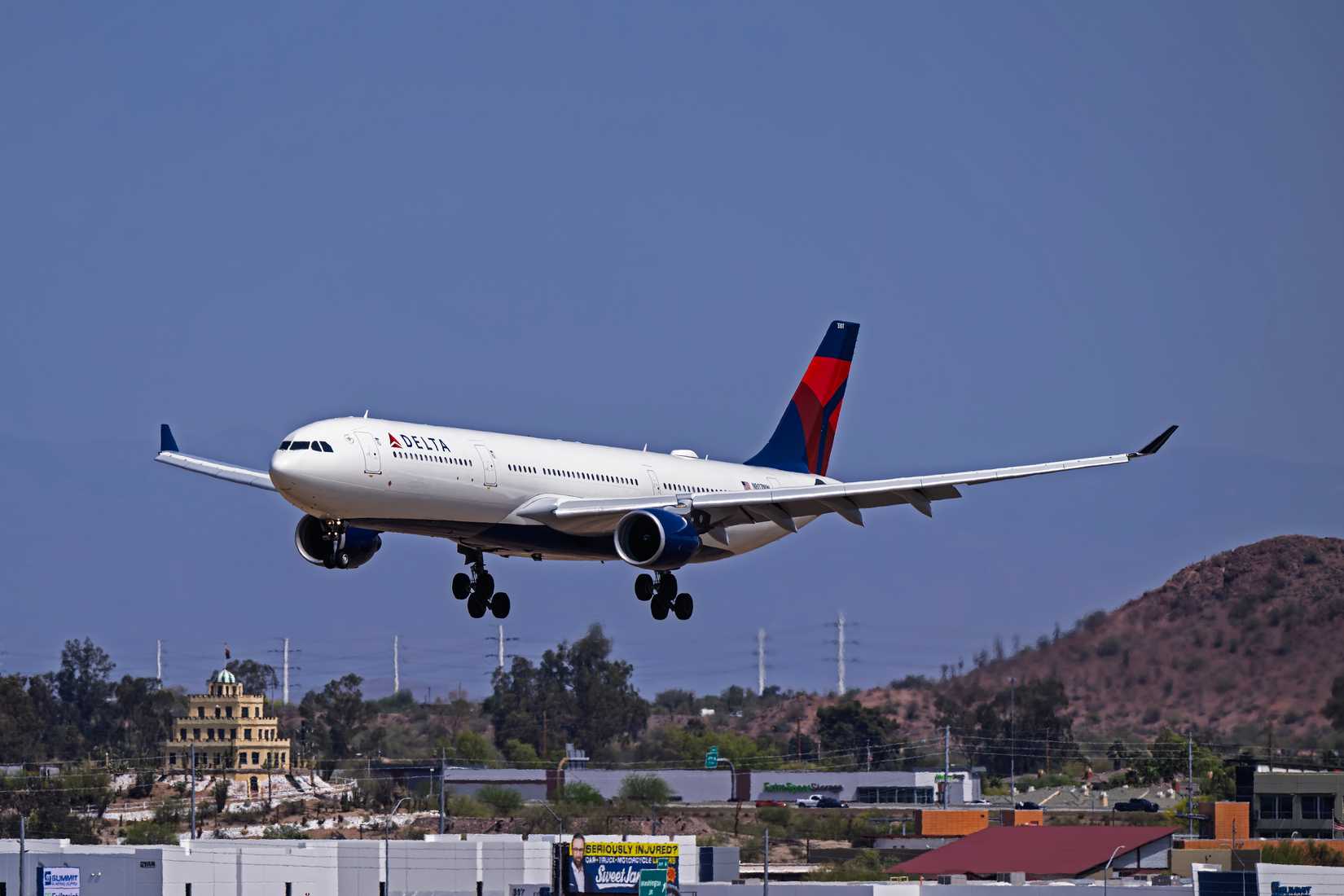 Delta Airbus A330-300 Phoenix PHX