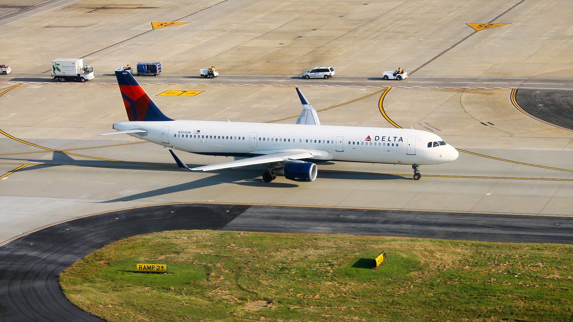 Delta Air Lines Airbus A321 N304DN