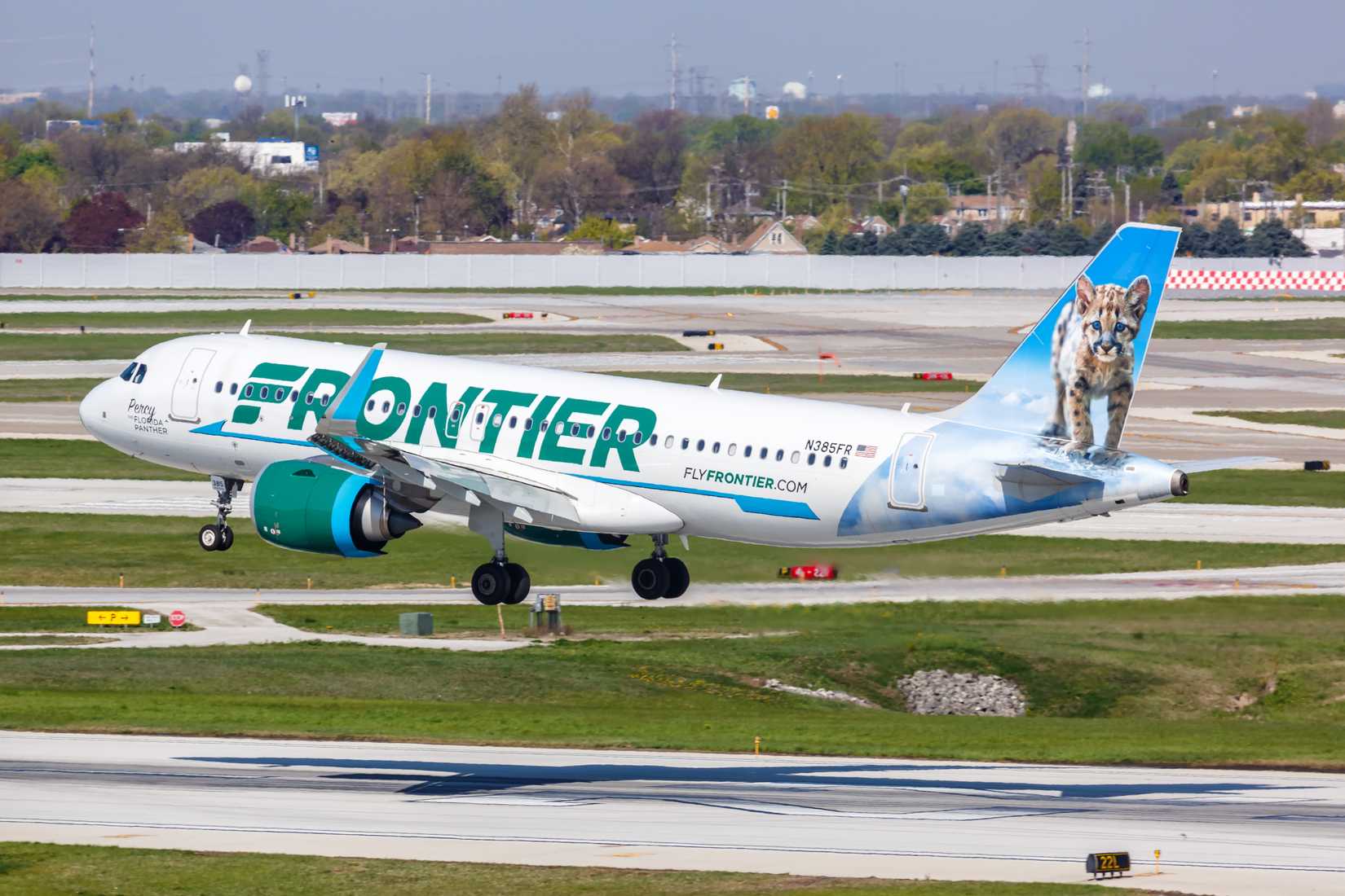 Frontier Airlines plane coming into land