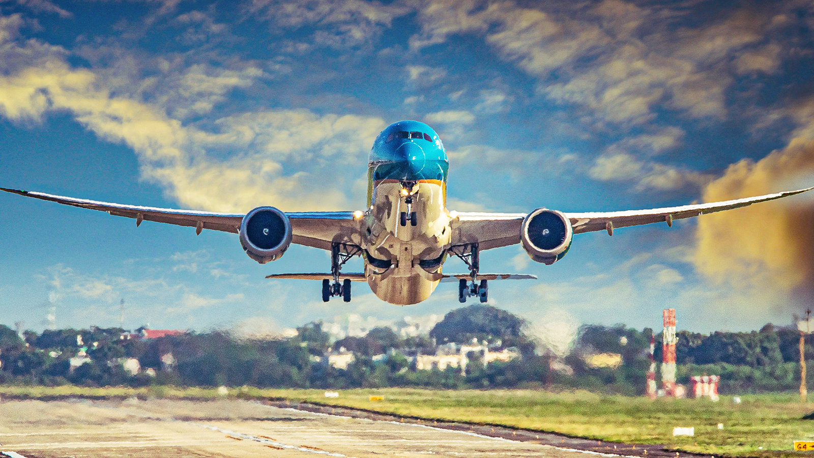 Boeing 787: Por Que Um Tail Strike Demora Semanas Para Ser Reparado?