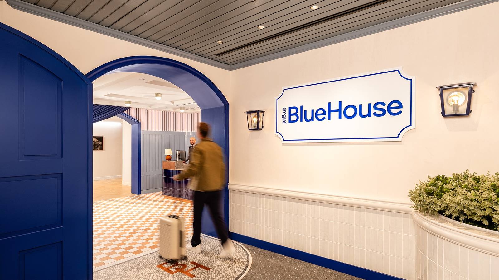 Photos: JetBlue Opens Chic 12,000 Square Foot Boston BlueHouse Lounge
