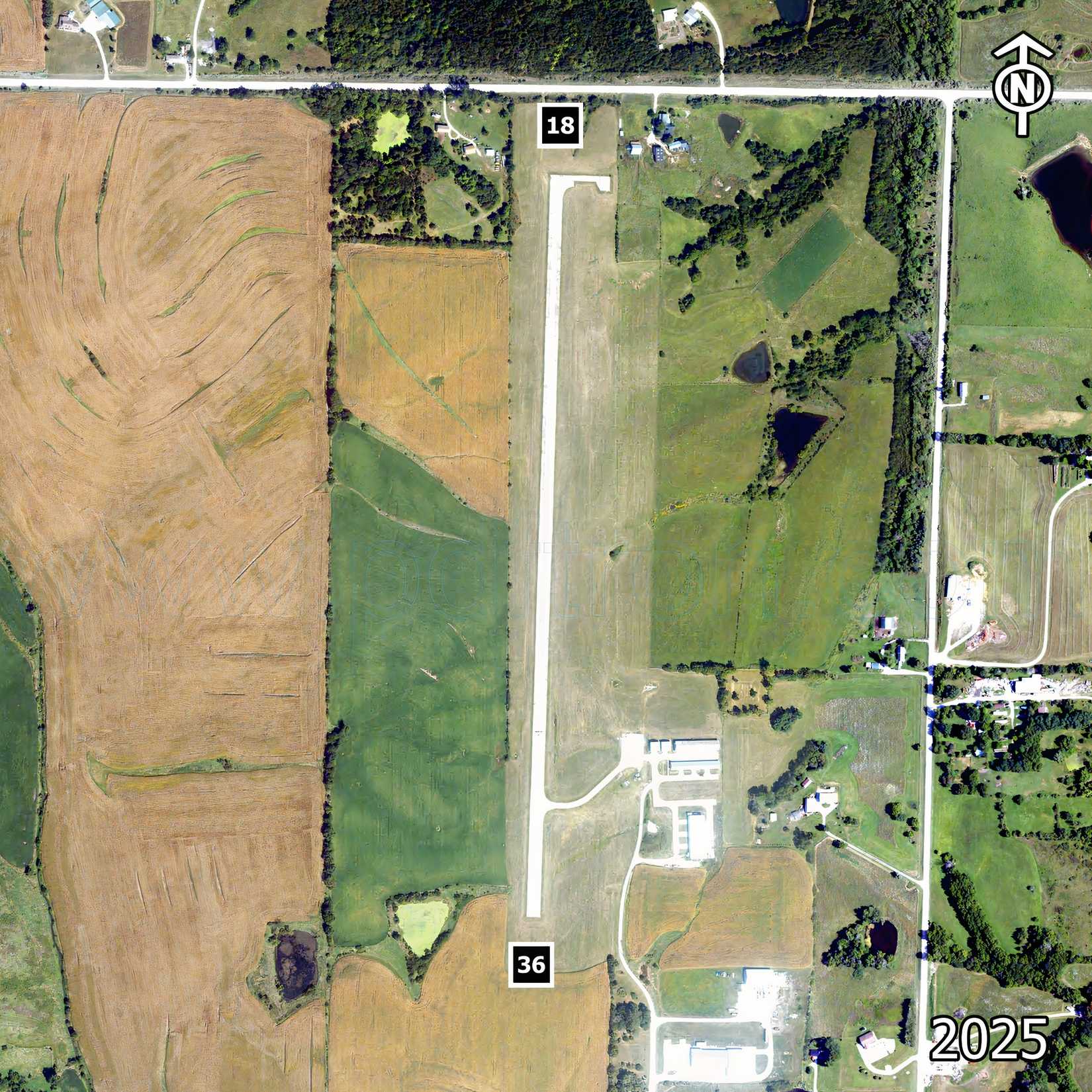 Lamoni Municipal Airport (LWD)