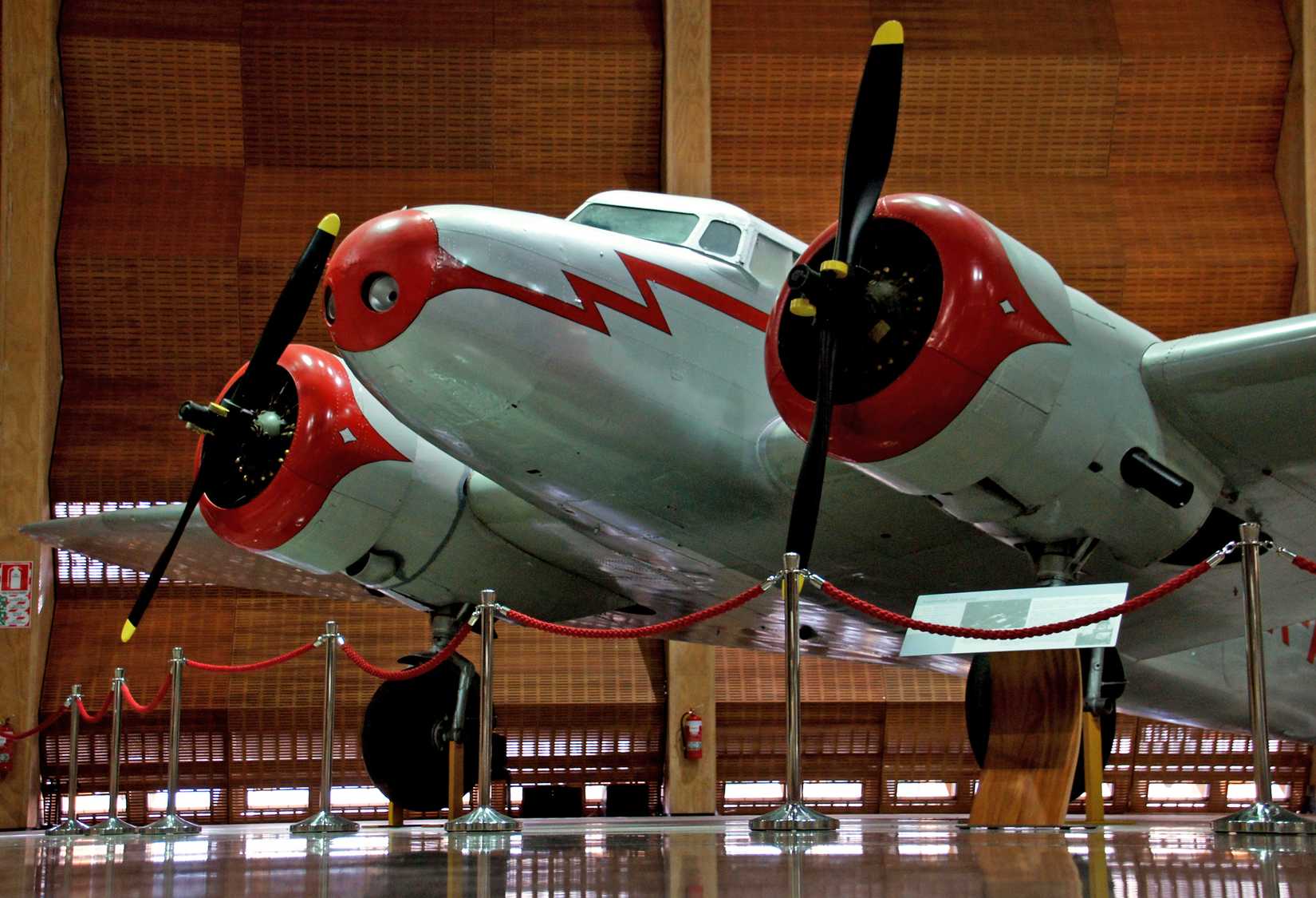 Lockheed_Model_10_Electra_(14842213859)