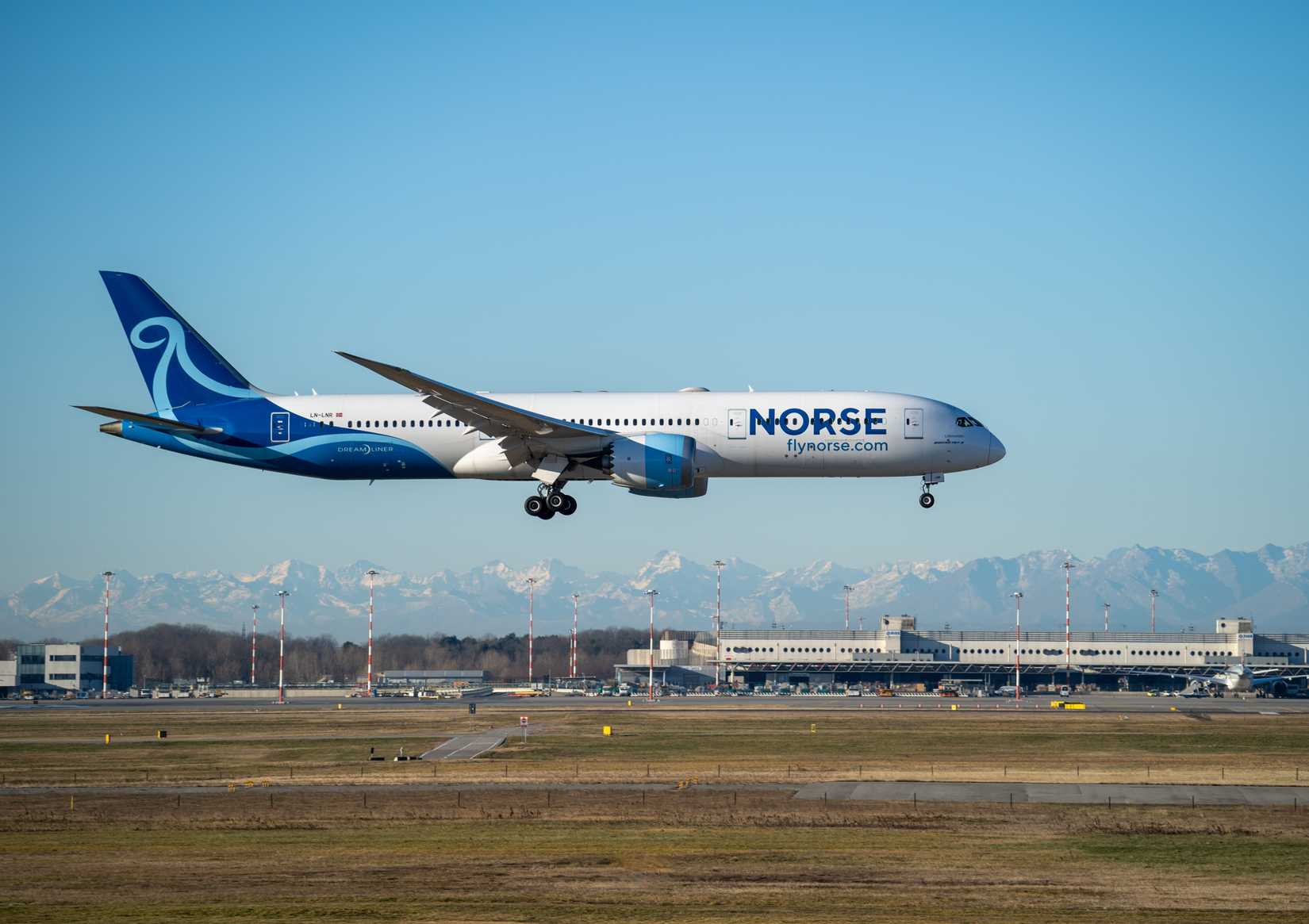 Norse Atlantic Boeing 787 touchdown