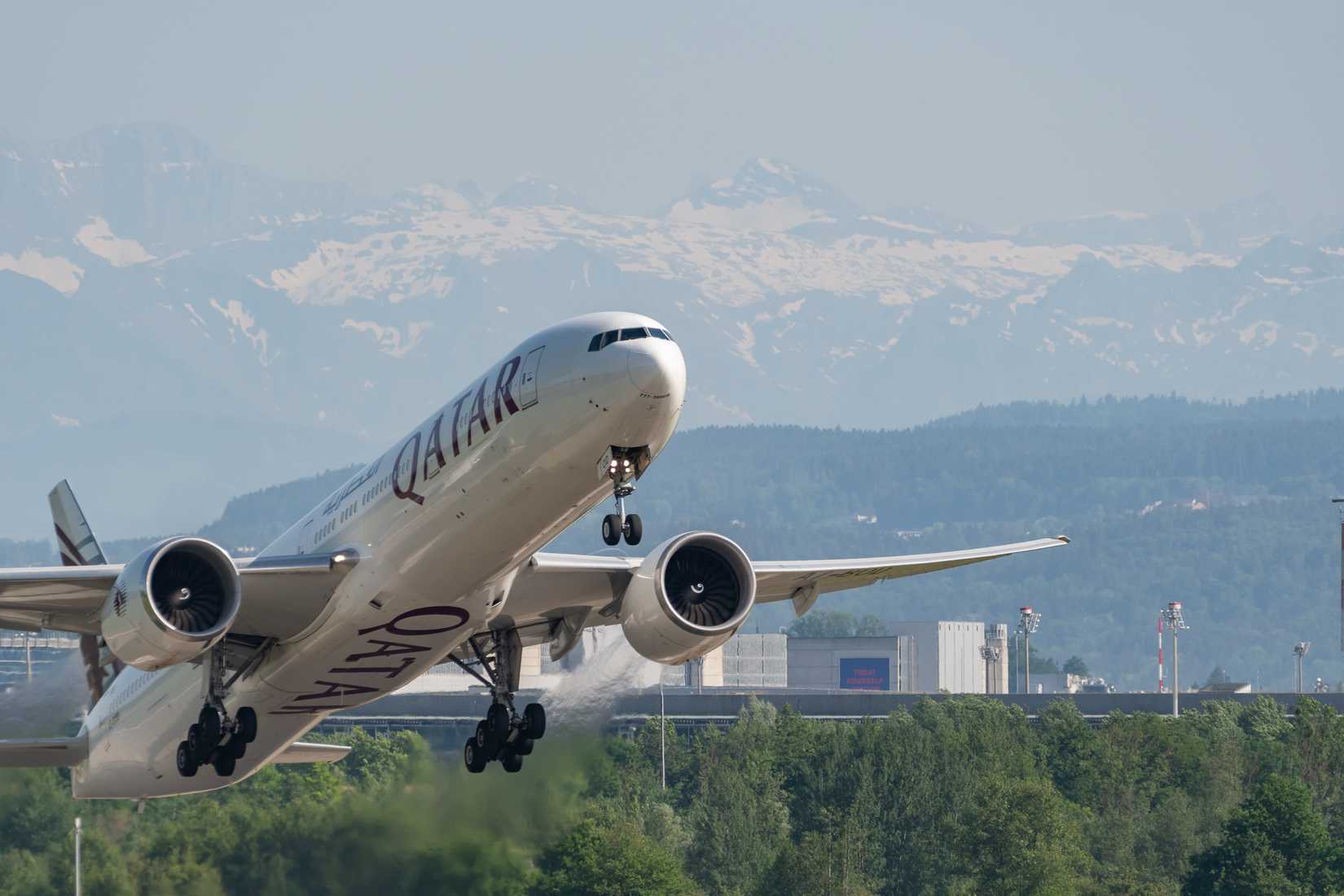 Qatar Airways Boeing 777-300ER Zurich
