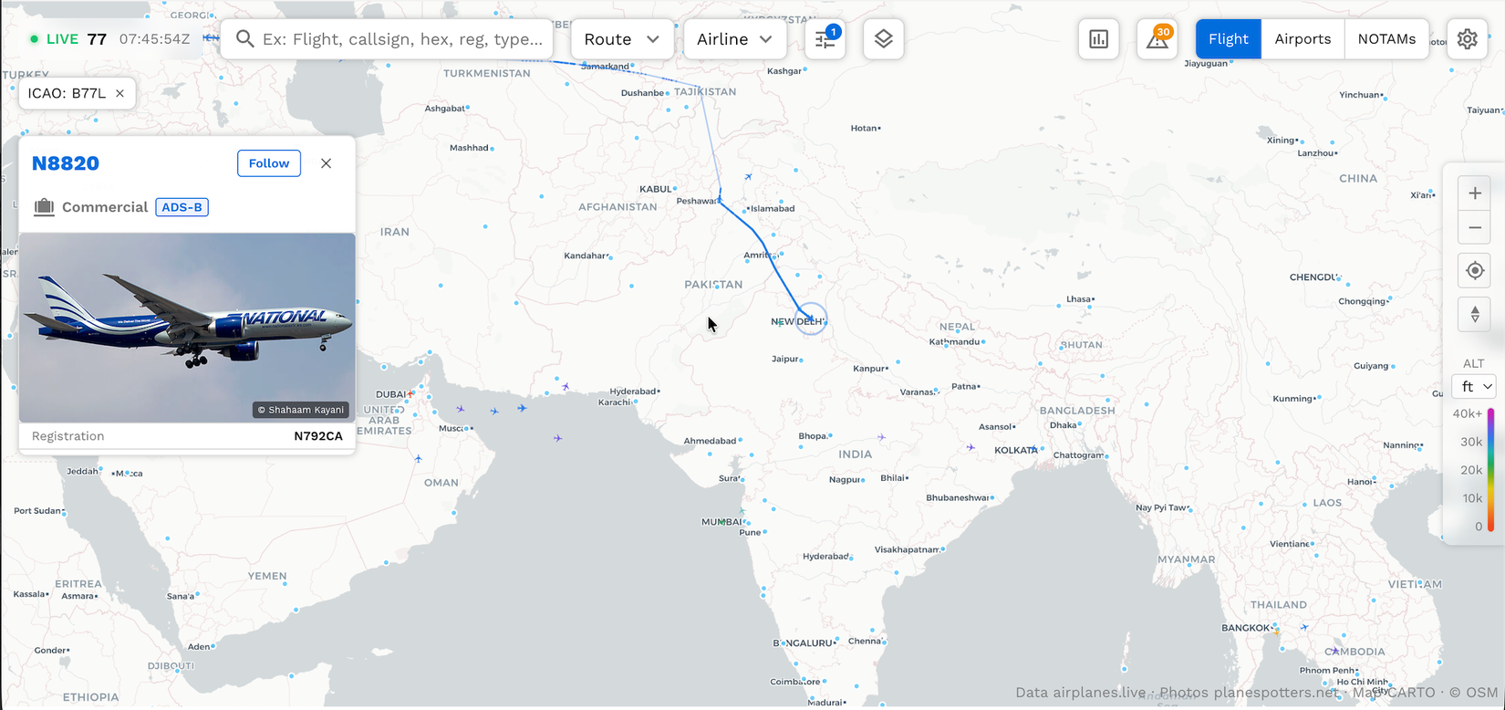 Sumple Flying Flight Tracker N8820