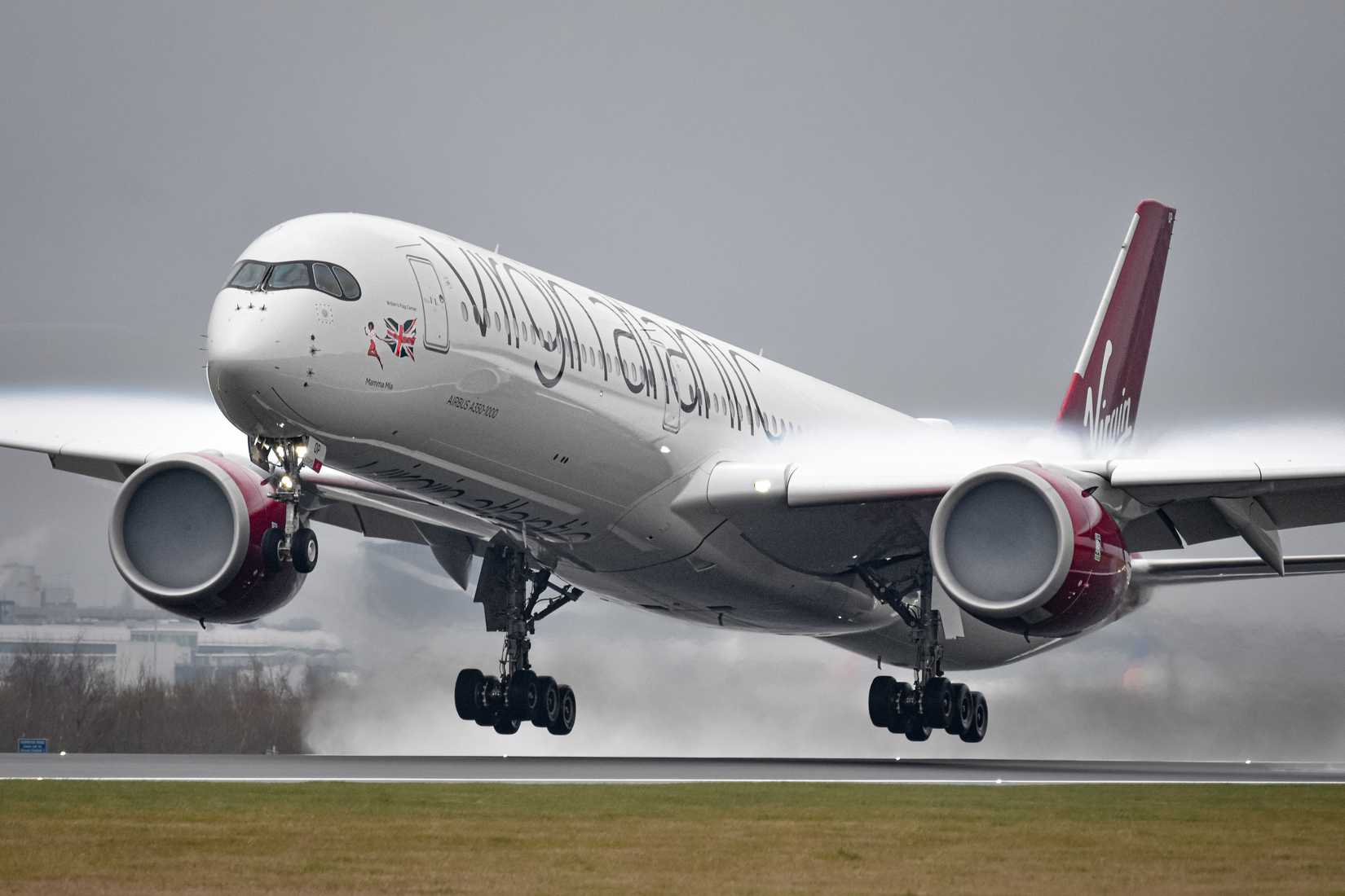 Virgin A350 Landing